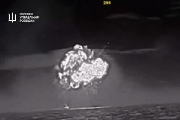 ウクライナ軍が水上ドローンを使い、ロシア軍の軍艦を撃沈したと発表【動画】