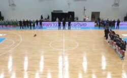女子バスケのアイルランド代表が、試合前、イスラエルの選手と握手せず