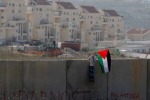 イスラエルの財務大臣、ヨルダン川西岸の入植地に数千戸の建設計画を発表