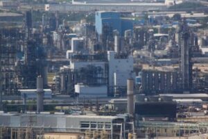 石油業界などが1950年代から気候変動の脅威を知っていた？新たな文書が浮上