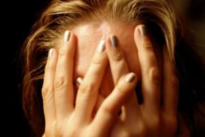 新柄コロナによる「ブレイン・フォッグ」は、血液脳関門の異常が原因か？