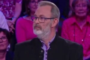 連続殺人の犯人がテレビのクイズ番組に出演していた！【フランス】