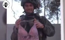 ガザ地区で女性の下着を漁るイスラエル兵、映像がネットに浮上