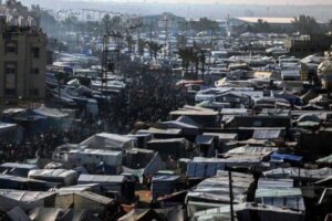 イスラエル人の75％がラファへの侵攻を支持、国内で抗議デモも