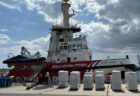 スペインの船が、ガザ地区へ支援物資を運ぶために、出航の準備