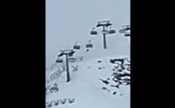伊のスキーリゾートで強風、大きく揺れたリフトから人間が落下