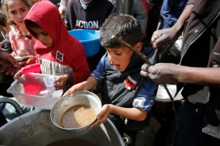 ガザ地区北部では3人に1人の子供が栄養失調：ユニセフ報告