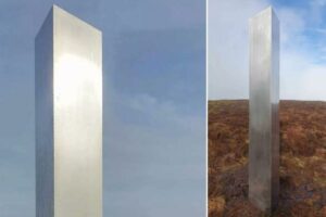 英の丘に高さ3メートルのモノリスが出現、目撃者もびっくり