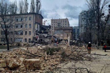 ロシア軍が攻撃をエスカレート、ウクライナの都市に連日ミサイルを撃ち込む