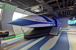 中国のリニアモーターカーが、史上最速の623km/hを記録