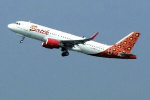 インドネシアで機長と副操縦士が居眠り、乗客153人を乗せて飛行中に