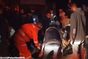 イスラエル軍がガザ中部で攻撃を激化、子供4人を含む14人のパレスチナ人が死亡