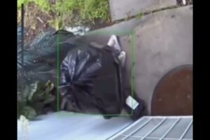 収集ゴミに化けた置き配泥棒に笑ってしまう