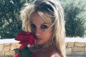 ブリトニー・スピアーズが精神的に不安定か？滞在したホテルに救急車