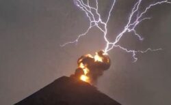 グアテマラの火山噴火で落雷が発生、撮影された映像がヤバすぎる