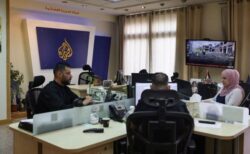 イスラエル政府が「アル・ジャジーラ」の事務所を閉鎖、放送機器も没収