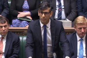 汚染された血液による感染で3000人以上が死亡、政府が事実を隠蔽【イギリス】