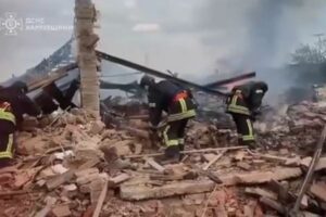 ロシア軍の攻勢により、ウクライナ軍がハルキウ州の複数の地域から撤退