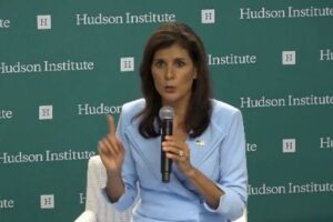 【米大統領選】指名候補を争ったニッキー・ヘイリー氏、トランプ氏に投票すると明言