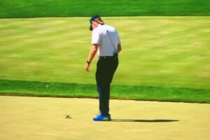 ゴルフの全米女子オープンで、打ったボールが鳥に直撃【動画】