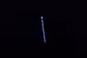 南米上空に棒状の奇妙な物体、複数地点で目撃【動画】