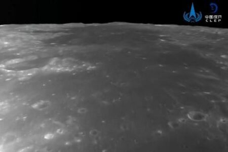 中国の無人探査機「嫦娥6号」が、月の裏側への着陸に成功