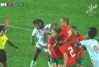 【女子サッカー】コンゴの選手がモロッコ選手の顔面に左フック、一発KO