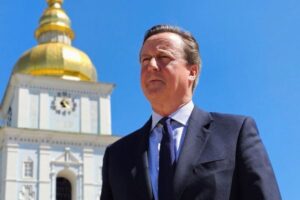 英外相、偽のウクライナ前大統領とビデオ通話をしてしまう