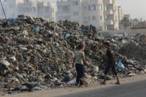 ガザ地区で1600人の子供が重度の栄養失調に陥っている：WHO