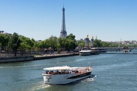 パリのセーヌ川が水質検査で不合格、五輪1カ月前でも基準値超え