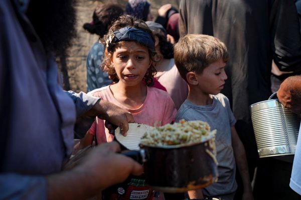 「最悪のシナリオがすでに始まっている」ガザ北部で飢餓が進行、イスラエルの攻撃で76人が死亡