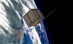 日本で作られた世界初の木造人工衛星、打ち上げに成功