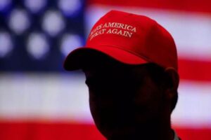 「これがトランプのアメリカだ!」TVレポーターを襲撃した男が、犯行時に告げる