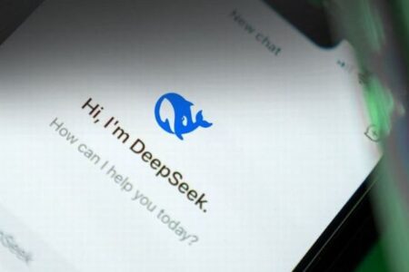 IT関連の株価を下落させた、「DeepSeek」のAIチャットボットとは？