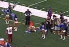 アメフトの試合で、ボールがチアリーダーの後頭部を直撃【動画】