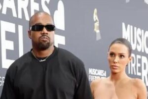 カニエ・ウェストの東京公演が中止か?妻の全裸を披露したことが波紋