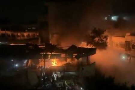 ガザ地区の学校をイスラエル軍が空爆、19人が死亡、スペインが圧力