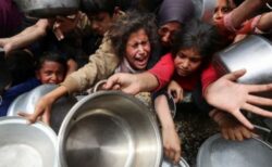 イスラエル軍がガザ地区北部に激しい空爆、栄養失調の患者数も32%増加