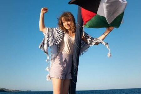 「然るべき行動をとる」イスラエル軍がグレタさんの乗る船を脅す