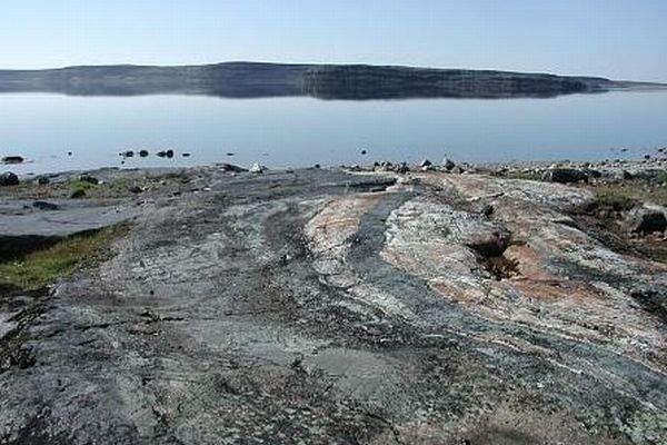 カナダで41億6000万年前に遡る、地球最古の岩石を発見