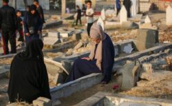 イスラエル軍の攻撃によりガザ地区で42人が死亡、支援物資も搬入できず