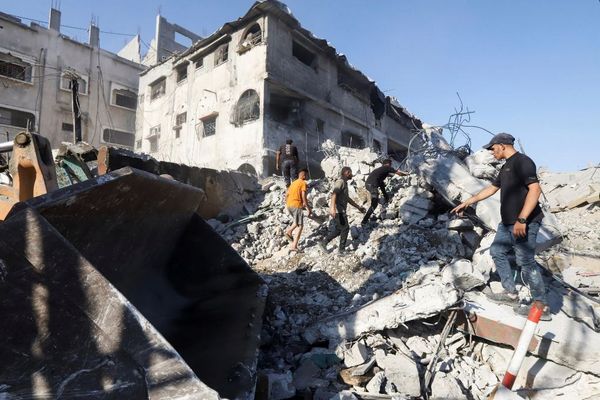 ガザ地区でイスラエル軍の攻撃により64人が死亡、停戦交渉も活発化