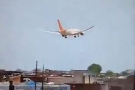 「エア・インディア」の旅客機が離陸直後に墜落、その瞬間の動画が恐ろしい