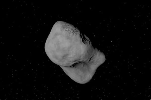 巨大小惑星が月に衝突し、地球に破片が飛来する可能性