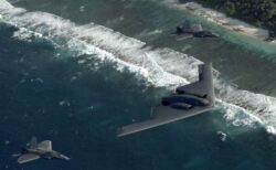 米軍の「B-2」ステルス爆撃機が、イランの核施設3カ所を攻撃