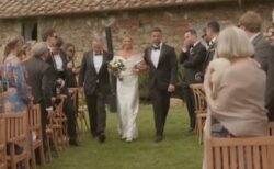 実の父親と継父が一緒にバージンロードで新婦をエスコート、結婚式の動画が話題に