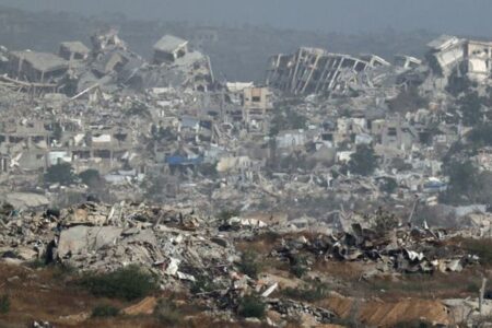イスラエル軍がイエメンやレバノンを攻撃、ガザ地区では82人が死亡