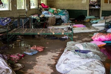 テキサス州の洪水で100人以上が死亡、トランプ政権による職員削減で被害が拡大か？