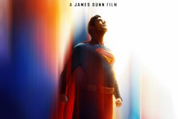 映画『スーパーマン』が、週末の興行収入トップに浮上