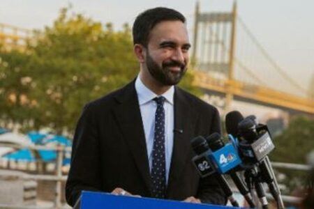 トランプ政権、NY市長候補であるゾーラン・マムダニ氏から市民権を剥奪するため調査を検討